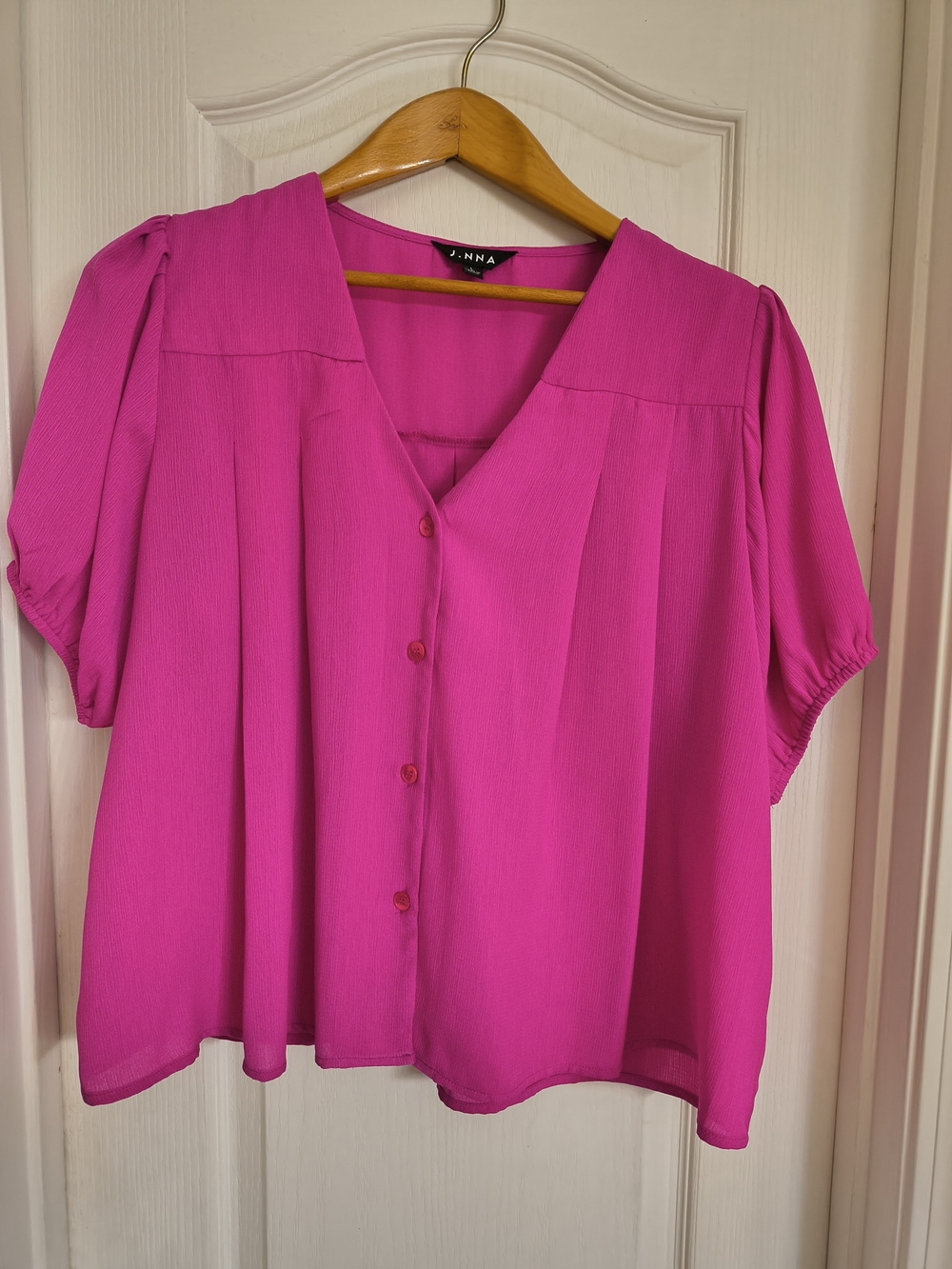 J.NNA Fuchsia Button-Front V-Neck Blouse